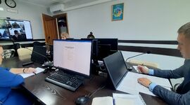 Представители профсоюзов, органов власти и работодателей областного уровня вместе с коллегами из муниципалитетов обсудили актуальные вопросы развития системы социального партнерства в Поронайском и Анивском муниципальных округах
