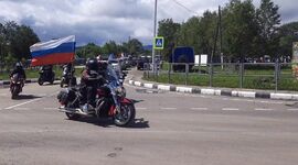 Профсоюзные активисты Сахалинской области приняли участие в автомотопробеге к местам боевой Славы
